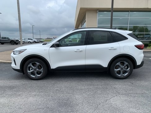 New 2025 Ford Escape ST-Line w/ Tech Pack #1 image 8