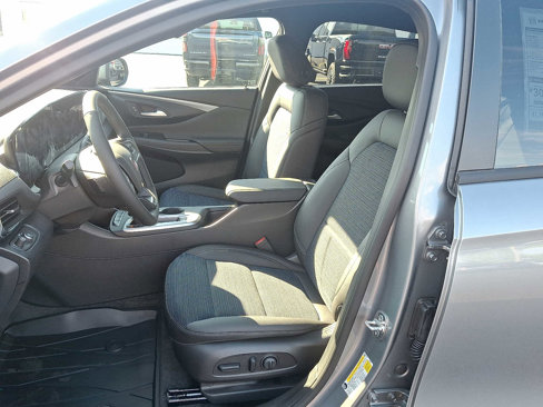 New 2025 Buick Envista Preferred w/ Convenience I Package image 11