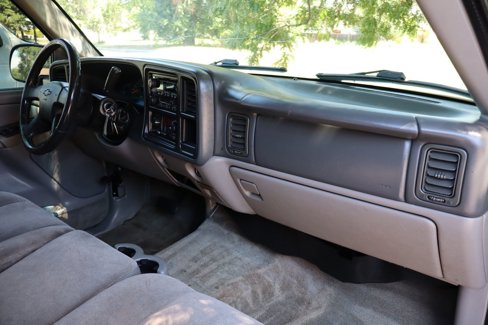 Used 2004 Chevrolet Tahoe LS image 17