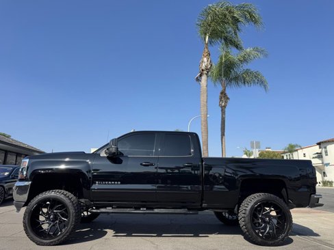Used 2018 Chevrolet Silverado 1500 LT w/ All Star Edition image 2