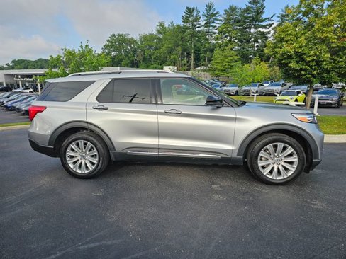 Used 2021 Ford Explorer Limited w/ Equipment Group 301A image 8