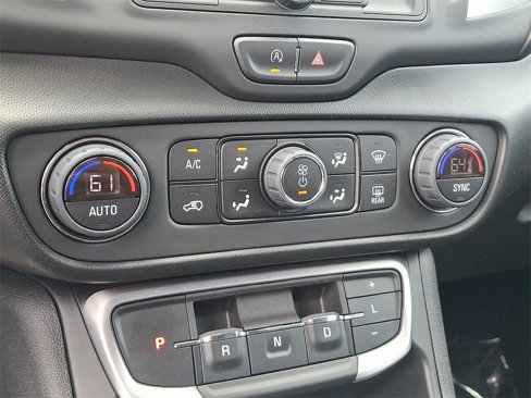 Certified 2022 GMC Terrain SLE w/ Driver Convenience Package image 15