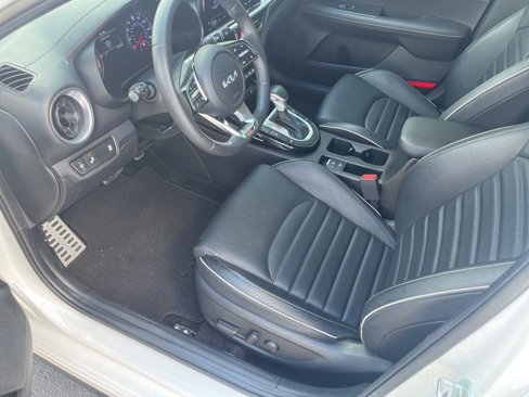 Used 2022 Kia Forte GT-Line w/ GT-Line Premium Package image 13
