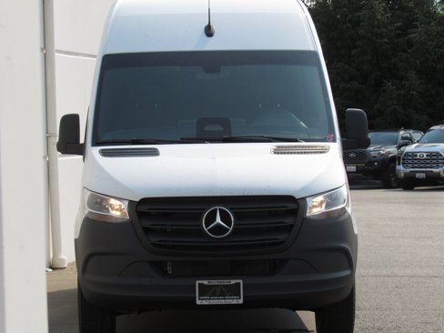 New 2025 Mercedes-Benz Sprinter 2500 image 3