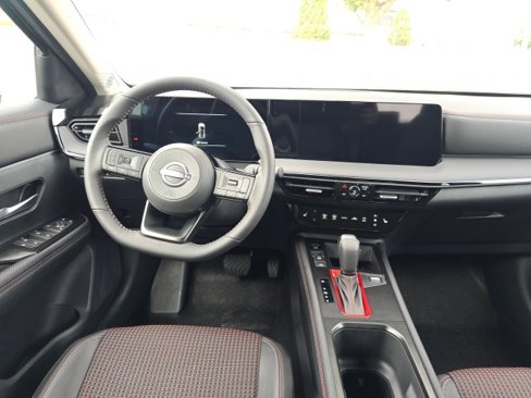 New 2025 Nissan Kicks SR w/ SR Premium Package image 20