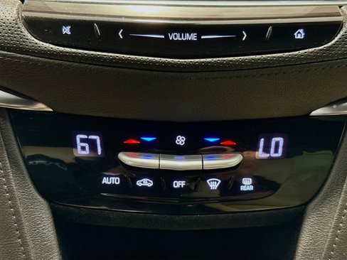 Used 2017 Cadillac XT5 FWD w/ LPO, Wheel Lock Package image 11