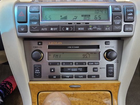 Used 2005 Lexus SC 430 Convertible image 26