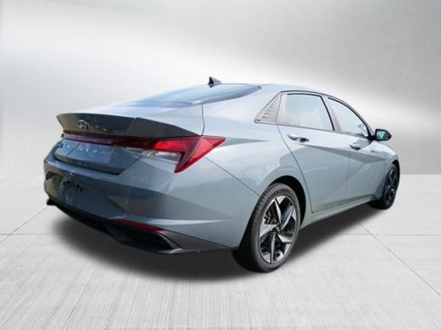 Certified 2023 Hyundai Elantra SEL w/ Convenience Package image 3