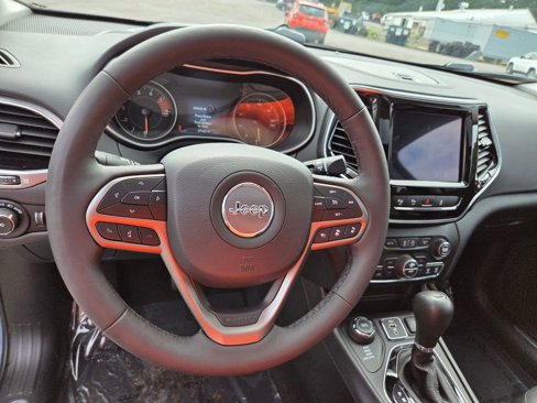 Used 2021 Jeep Cherokee Limited image 13