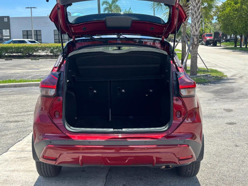 Used 2022 Nissan Kicks SR w/ Premium Package image 7