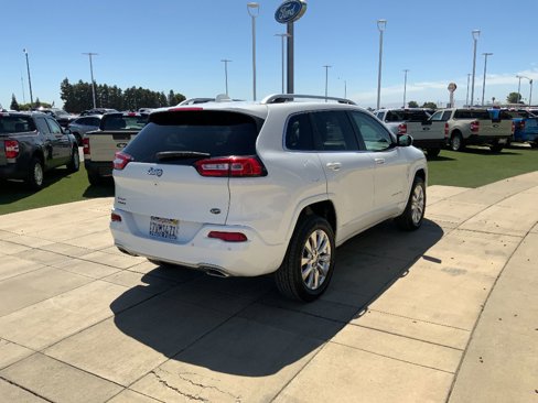 Used 2016 Jeep Cherokee Overland image 5