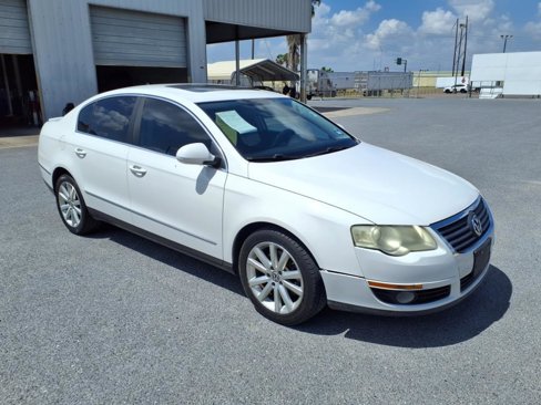 Used 2010 Volkswagen Passat Komfort image 2