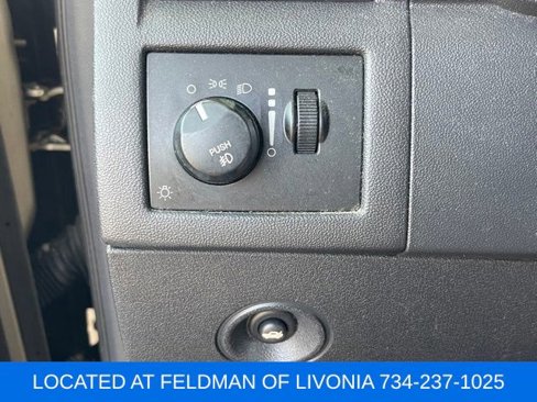 Used 2009 Dodge Charger SXT image 16