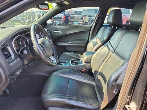 Used 2018 Dodge Charger GT image 5