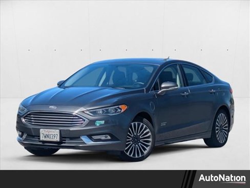 Used 2017 Ford Fusion Energi Titanium image 1