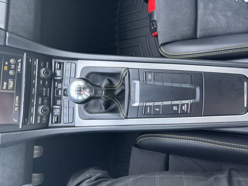 Used 2016 Porsche Cayman GT4 image 28