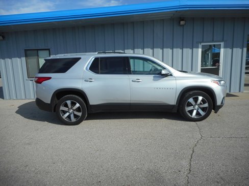 Used 2018 Chevrolet Traverse LT image 4