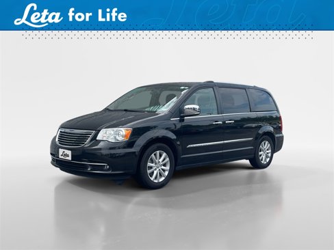 Used 2016 Chrysler Town & Country Limited Platinum image 1