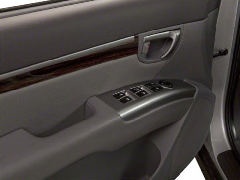 Used 2010 Hyundai Santa Fe SE image 12