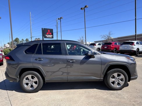 Used 2022 Toyota RAV4 XLE image 8