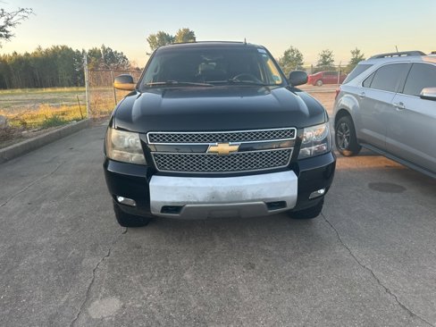 Used 2012 Chevrolet Tahoe LT image 2