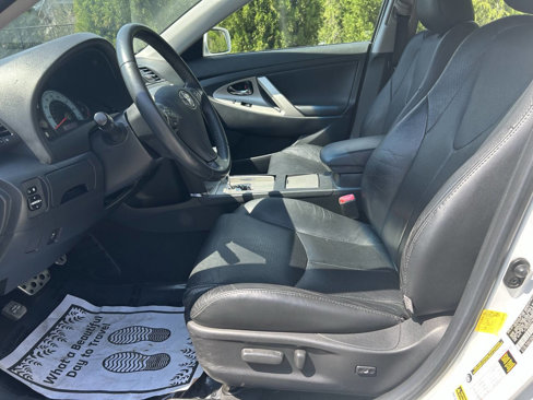 Used 2011 Toyota Camry SE image 17