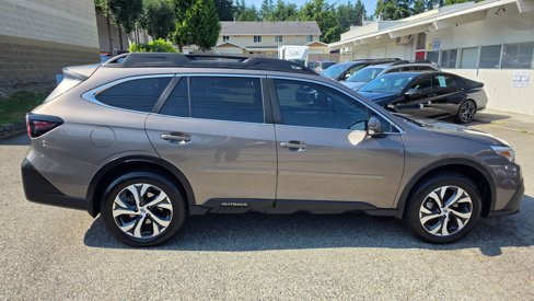 Used 2021 Subaru Outback Limited XT w/ Popular Package #2 image 4