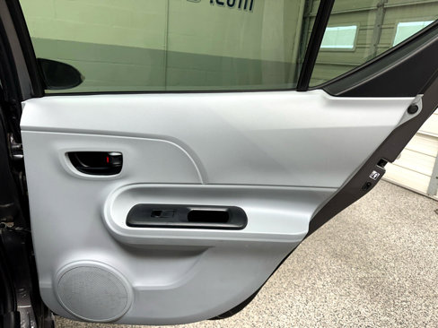 Used 2014 Toyota Prius C One image 18