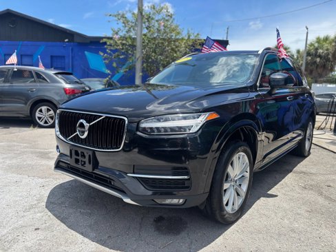 Used 2018 Volvo XC90 T6 Momentum w/ Convenience Package image 7