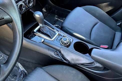 Used 2016 MAZDA MAZDA3 i Sport image 16