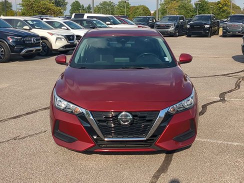 Used 2021 Nissan Sentra SV image 3