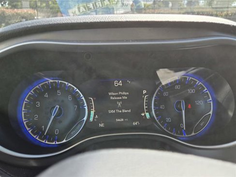 Used 2018 Chrysler Pacifica Limited w/ Advanced Safetytec Group image 22