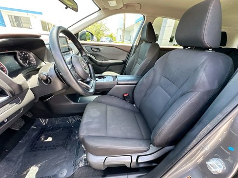 Used 2023 Nissan Rogue S image 20