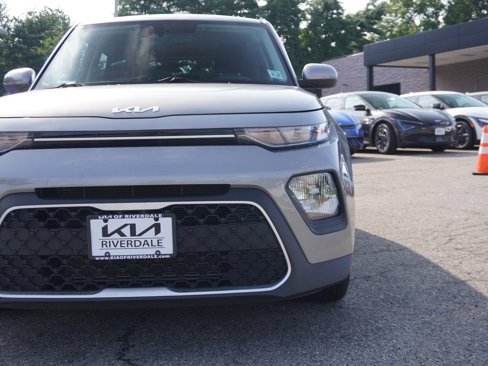 Used 2022 Kia Soul LX w/ Technology Package image 13