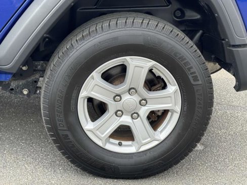 Used 2018 Jeep Wrangler Unlimited Sport S image 9