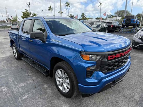 Used 2022 Chevrolet Silverado 1500 Custom image 3