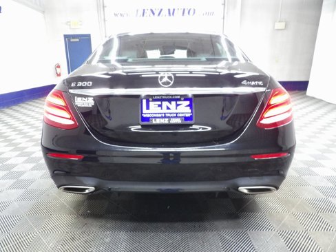 Used 2019 Mercedes-Benz E 300 4MATIC image 29