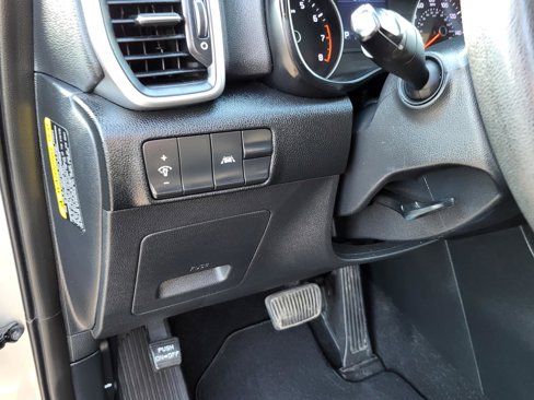 Used 2020 Kia Sportage LX image 19