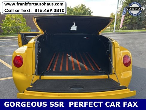 Used 2003 Chevrolet SSR w/ Preferred Equipment Group image 32