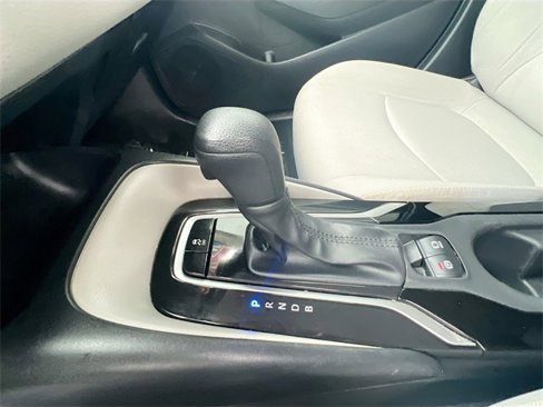 Used 2022 Toyota Corolla LE image 14