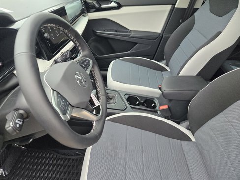 New 2025 Volkswagen Taos S image 10