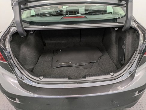 Used 2018 MAZDA MAZDA3 Touring image 24