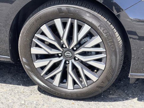 Used 2024 Nissan Altima 2.5 SV image 31