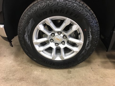 Used 2019 Chevrolet Silverado 1500 LT w/ All-Star Edition image 11