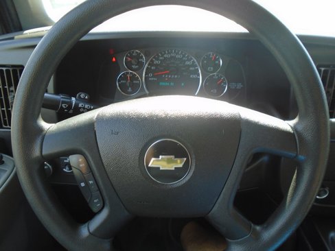 Used 2022 Chevrolet Express 2500 w/ Driver Convenience Package image 32