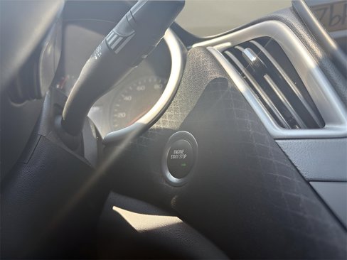 Used 2024 Chevrolet Malibu LT image 12