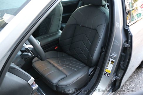 Used 2023 BMW 760i xDrive w/ Executive Package image 27