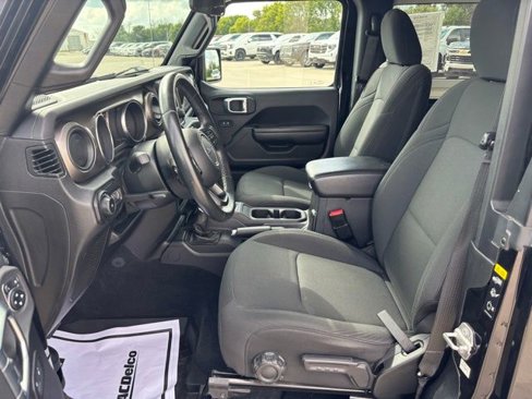 Used 2020 Jeep Wrangler Sport image 12