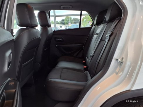 Used 2022 Chevrolet Trax LT w/ Sport Edition image 30