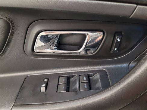 Used 2011 Ford Taurus Limited w/ 303A Rapid Spec Order Code image 27